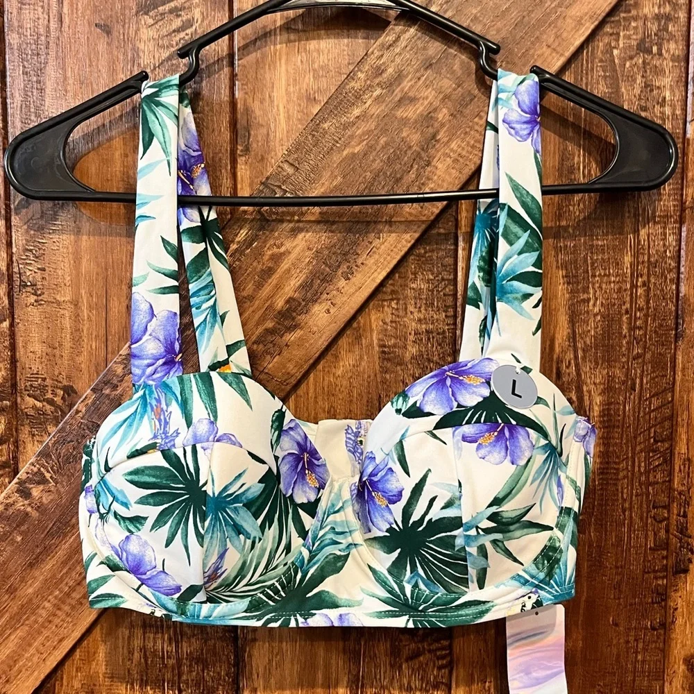 Forever 21 NWT white and‎ blue tropical swim suit bikini top size large NWT